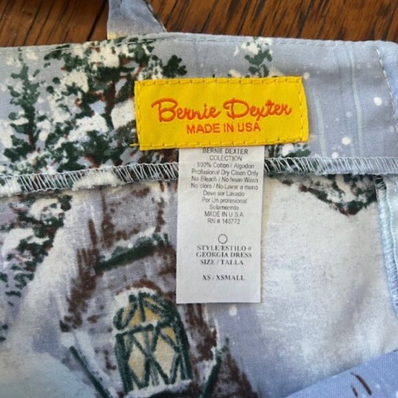 Bernie Dexter Winter Wonderland Village Scene Dress - Picture 8 of 8